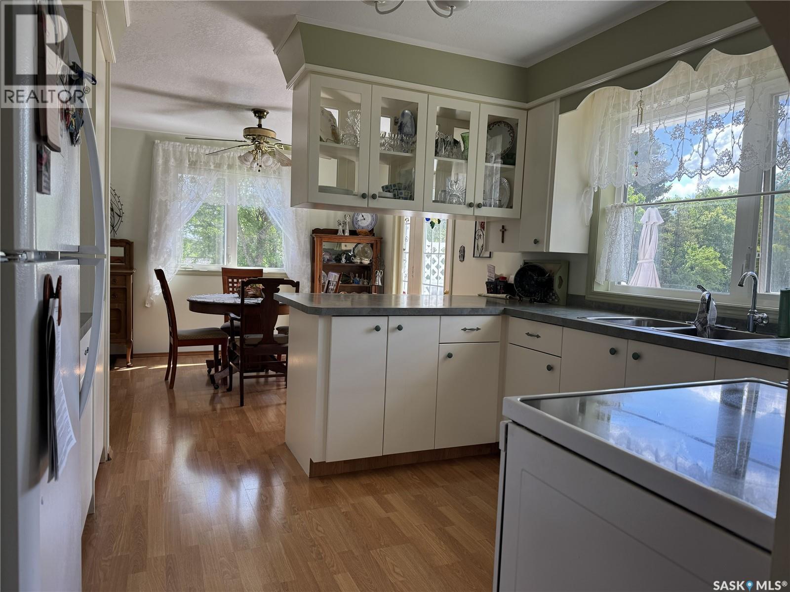 107 Downey STREET — photo 9