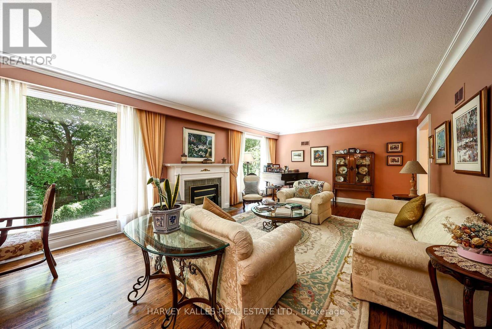 176 OLD YONGE STREET - 10