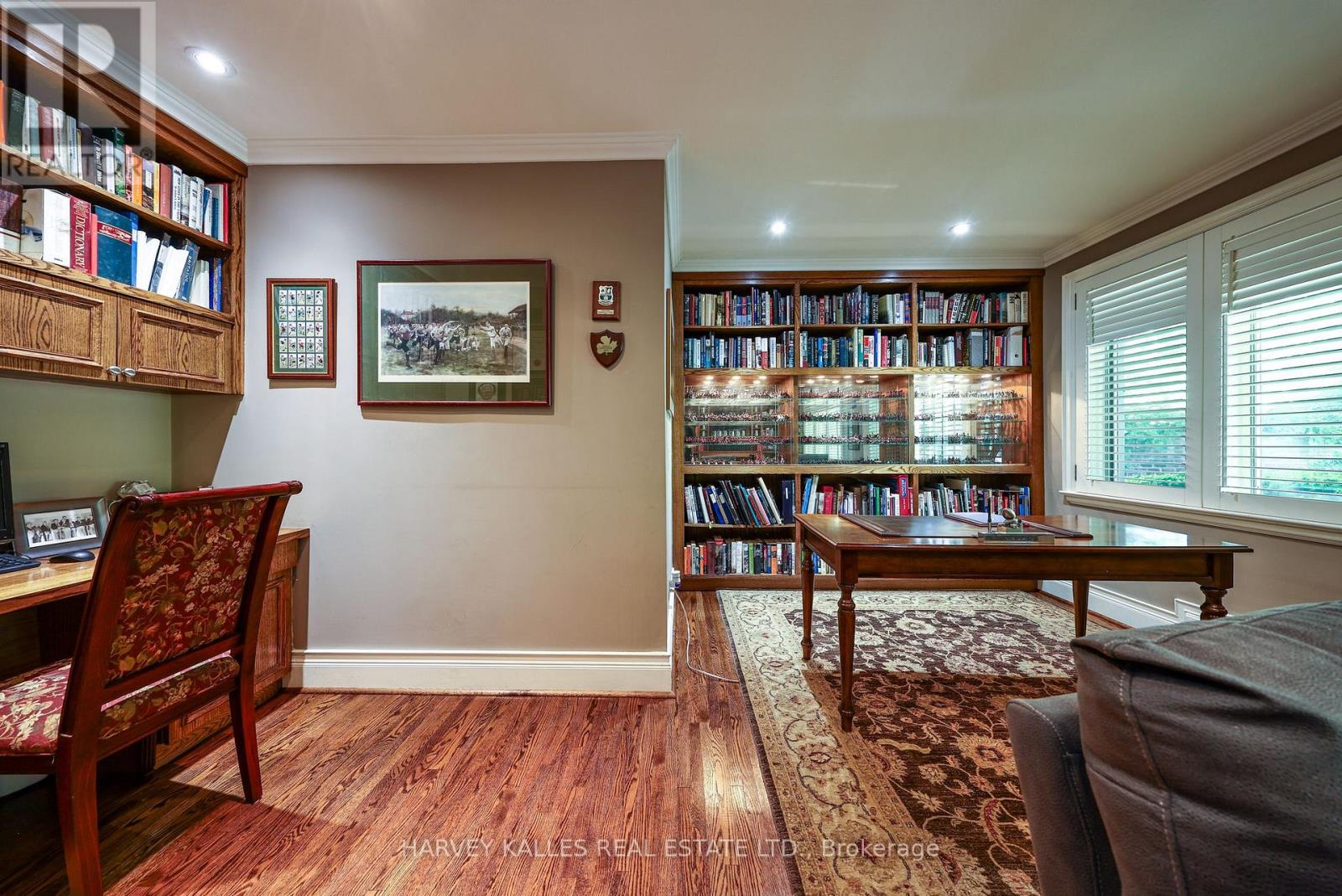 176 OLD YONGE STREET - 25