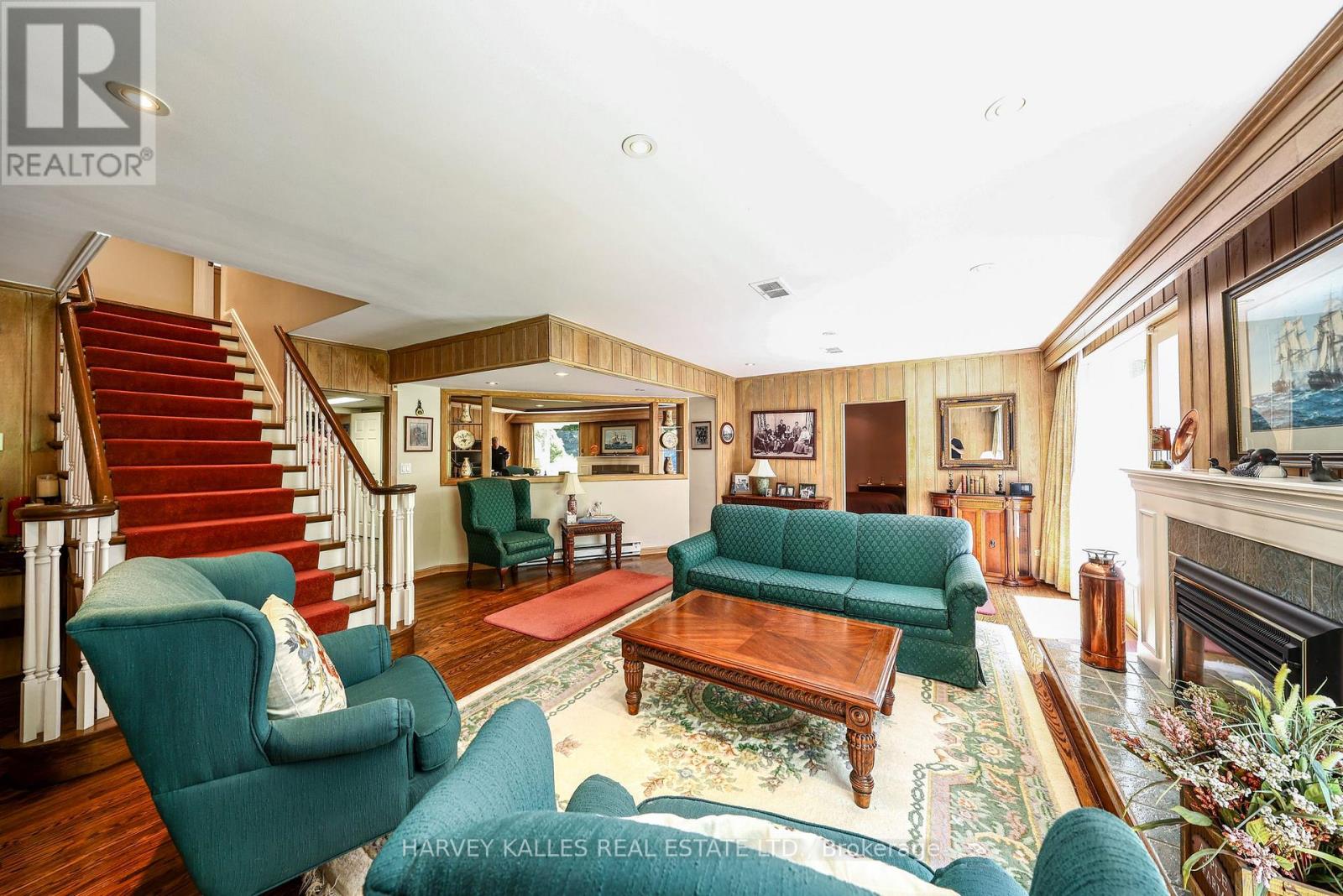 176 OLD YONGE STREET - 35