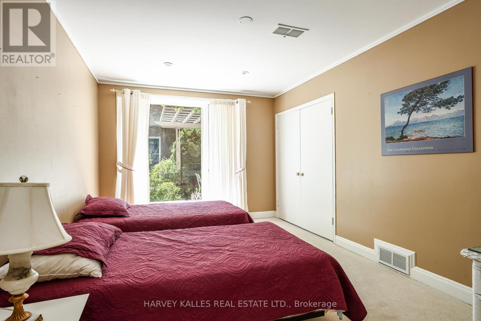176 OLD YONGE STREET - 38