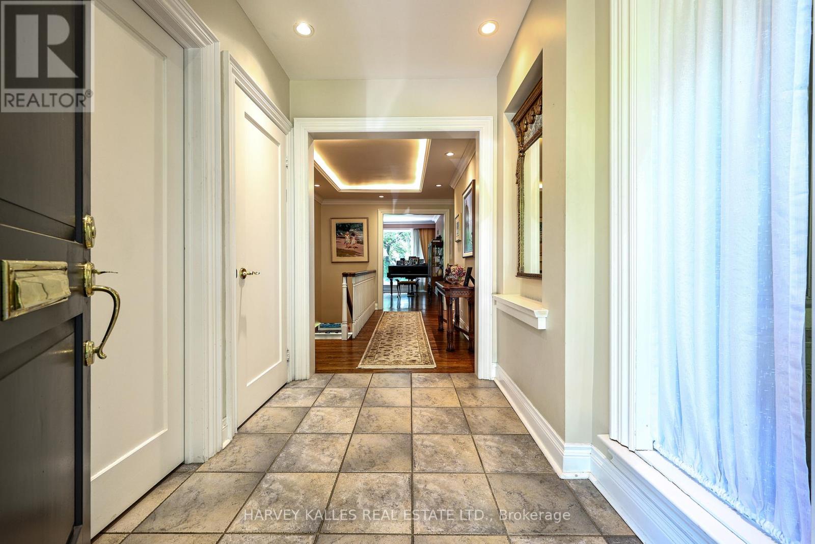 176 OLD YONGE STREET - 5