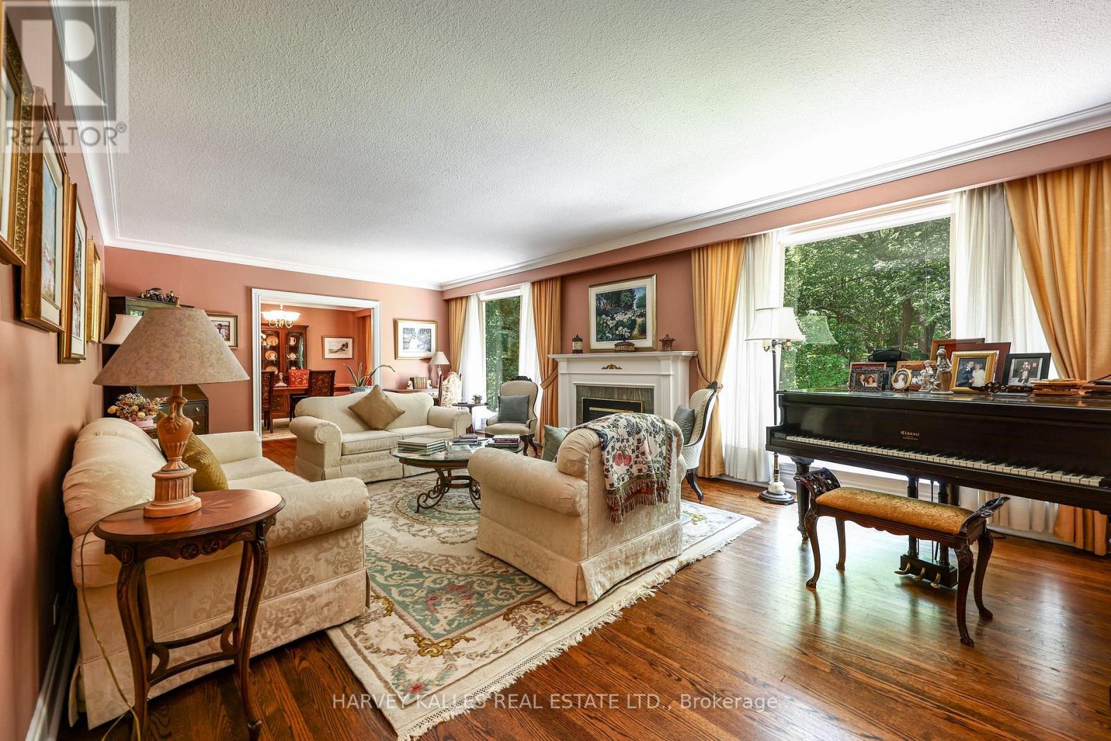 176 OLD YONGE STREET - 8