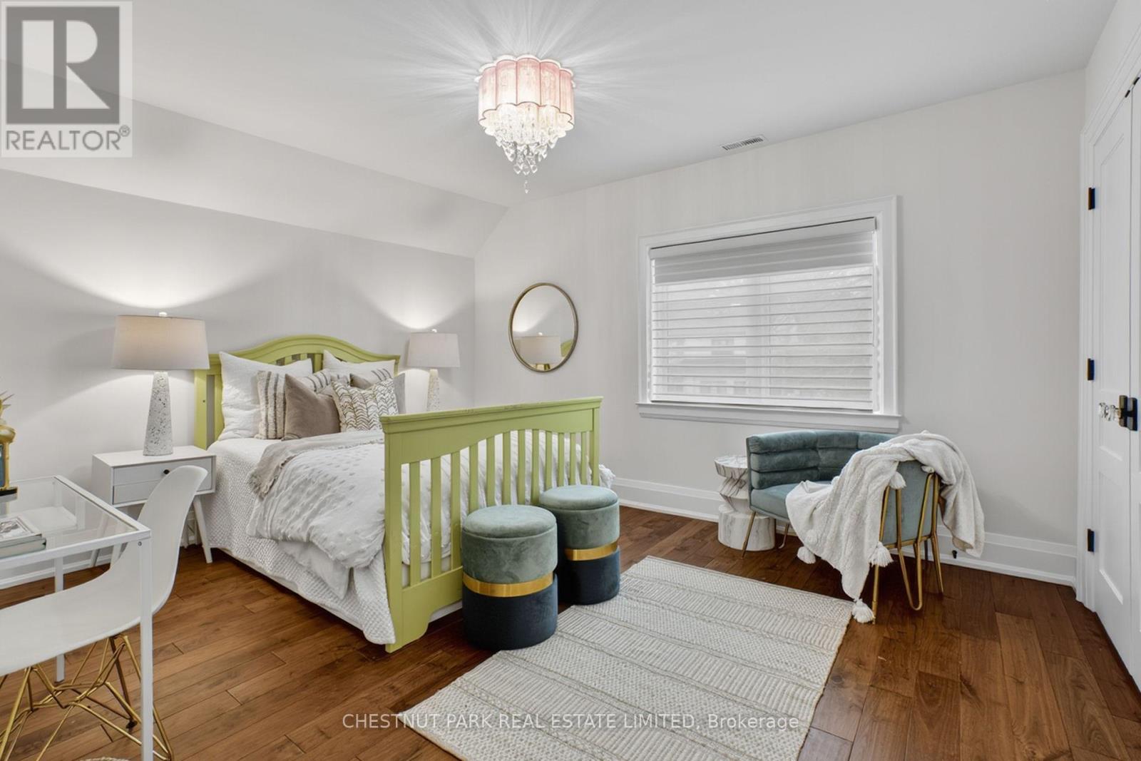 411 KEEWATIN AVENUE - 26