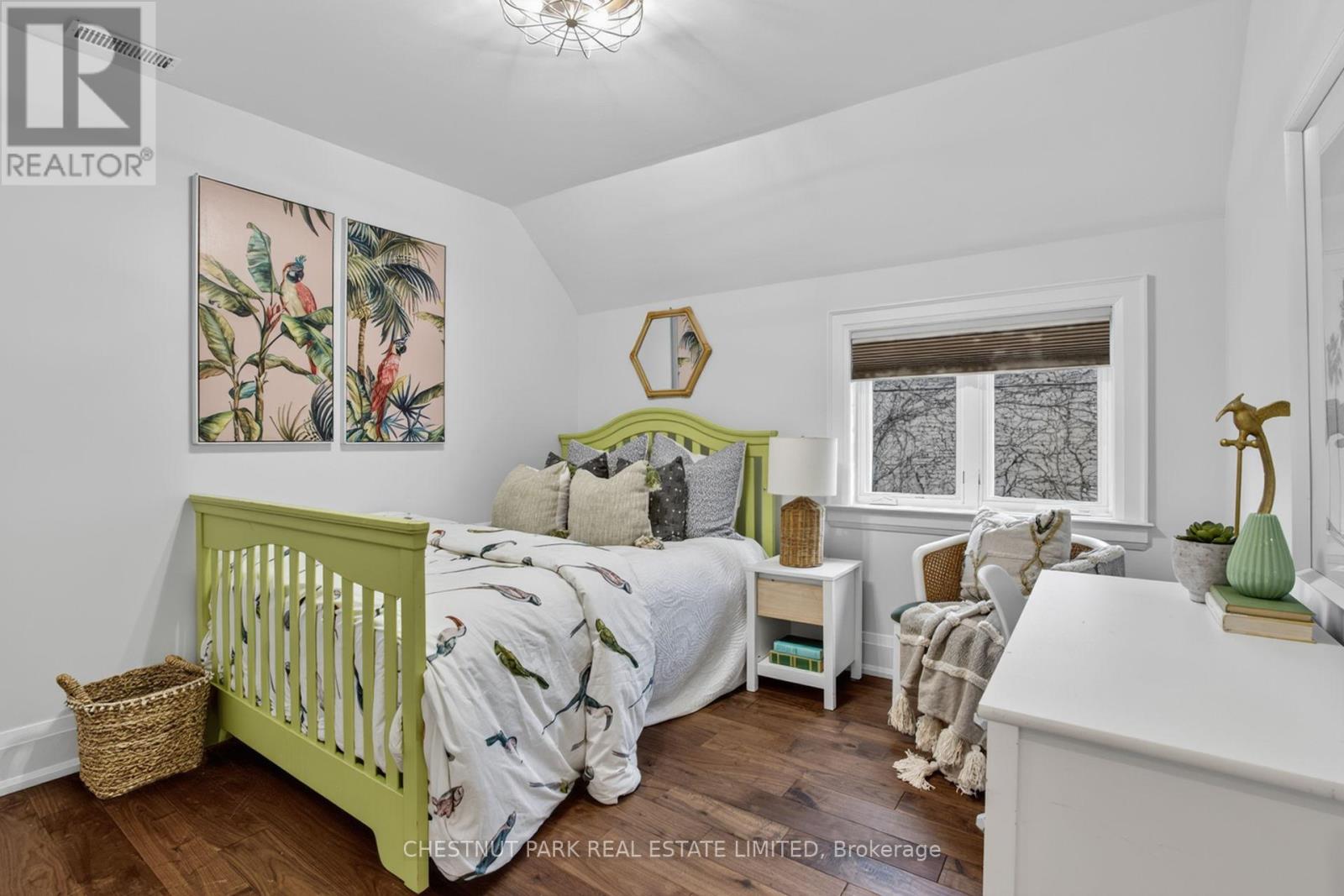 411 KEEWATIN AVENUE - 27