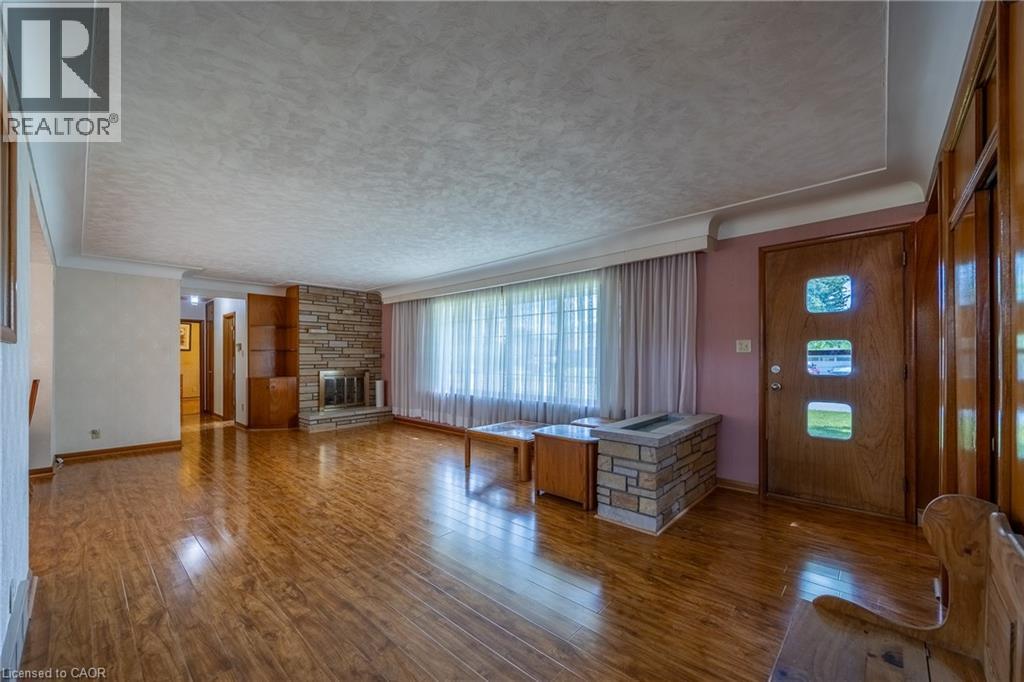 631 PEEL Street - 13