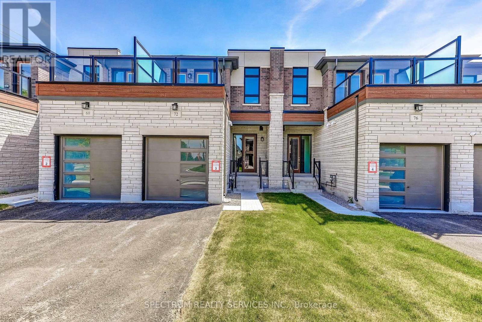 72 ADARIO CRESCENT - 2
