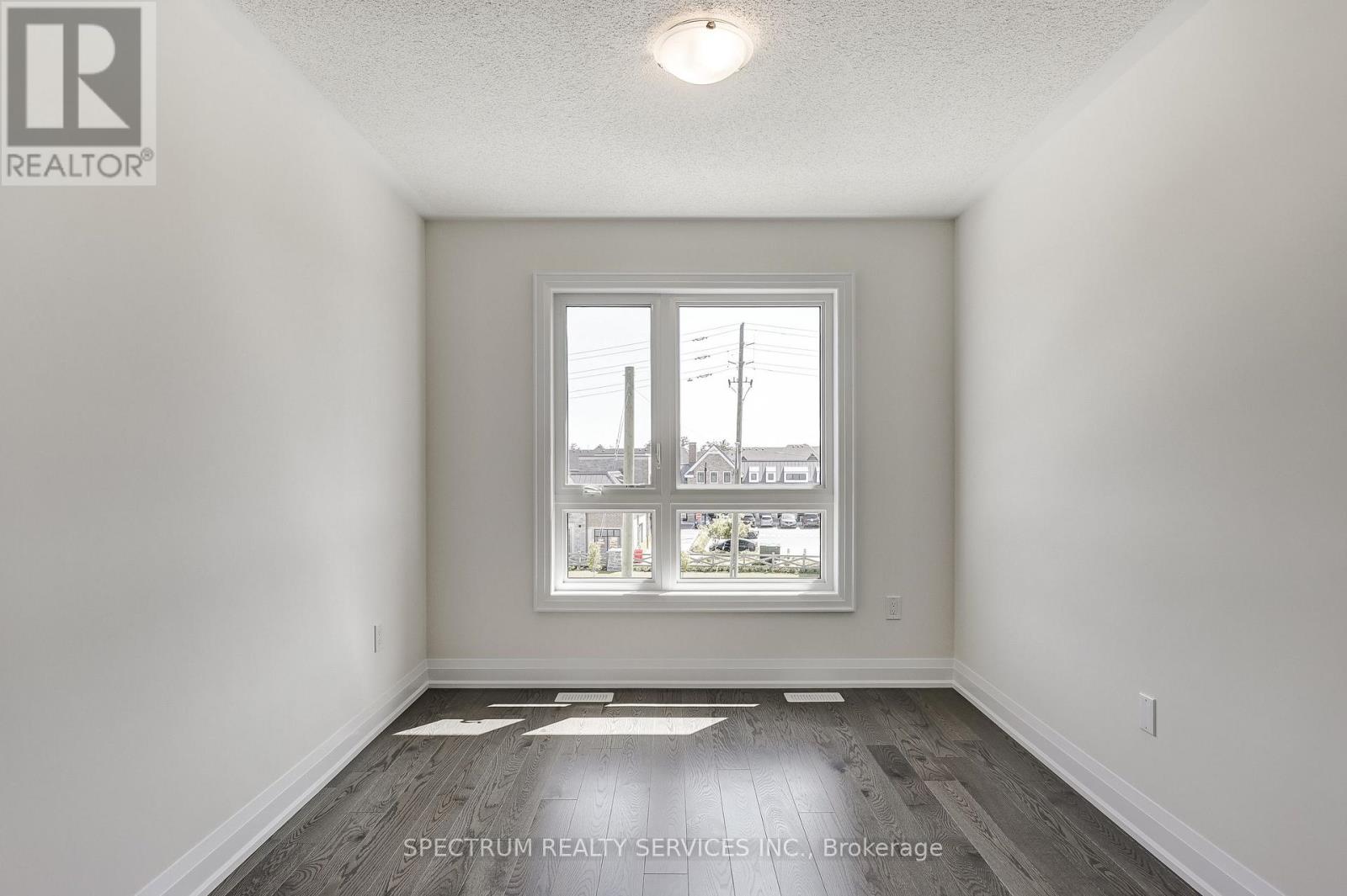 72 ADARIO CRESCENT - 29