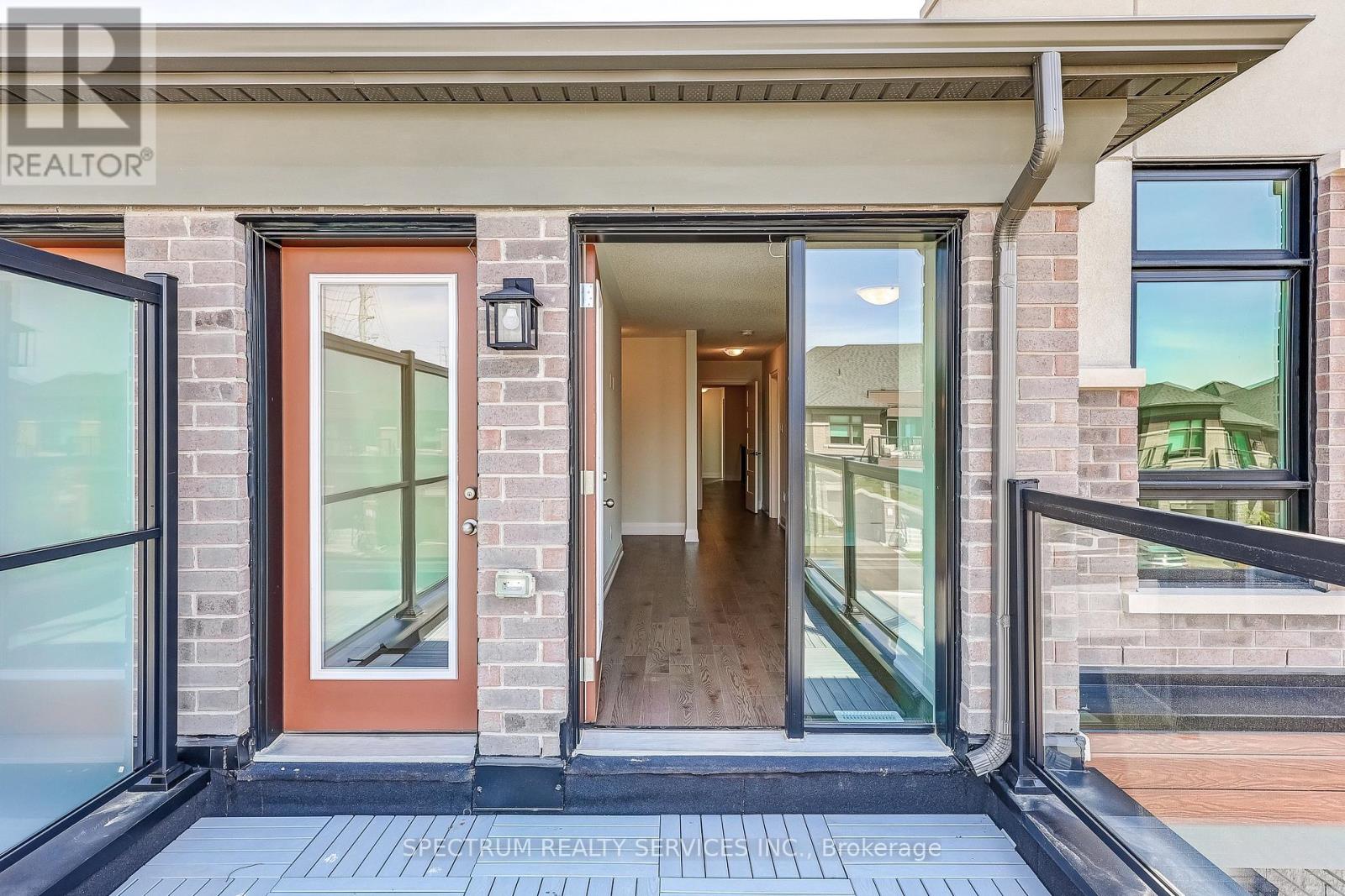 72 ADARIO CRESCENT - 34