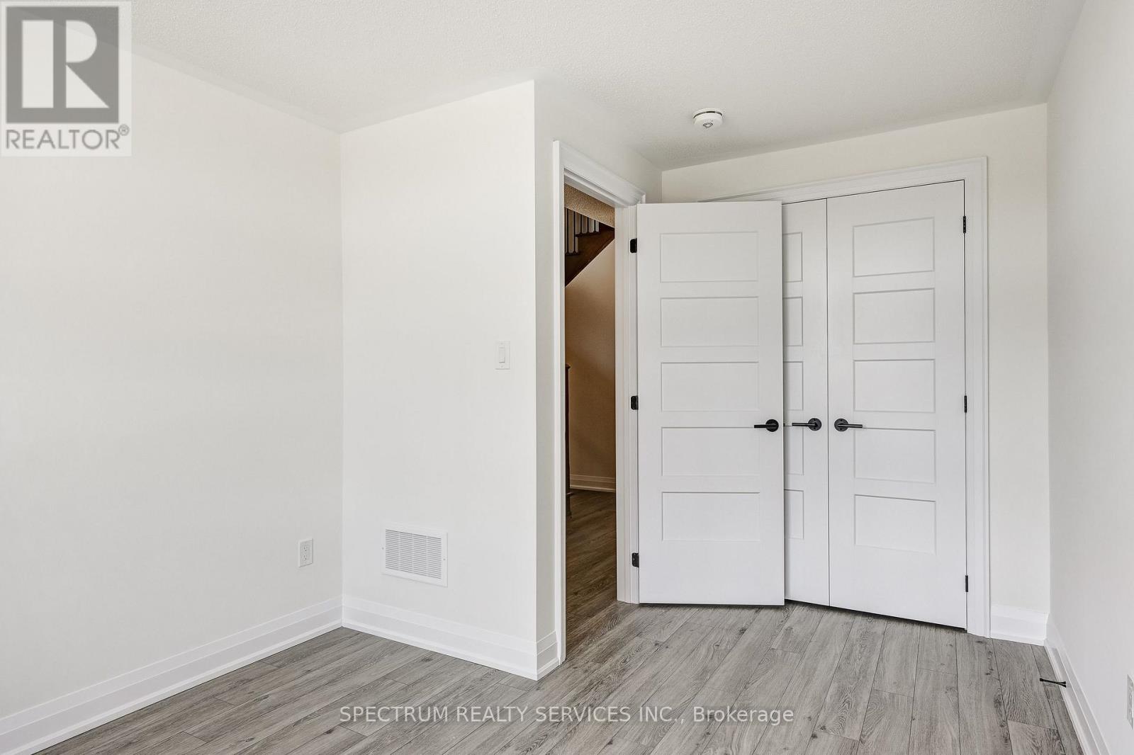 72 ADARIO CRESCENT - 42