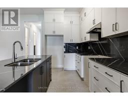 Den - 72 Adario Crescent, Vaughan, ON L3L0G3 Photo 10