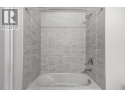 72 Adario Crescent, Vaughan, ON L3L0G3 Photo 26