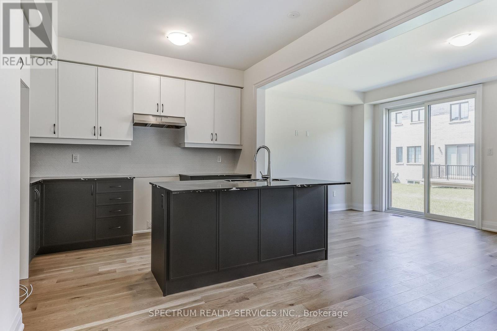 103 ADARIO CRESCENT - 14