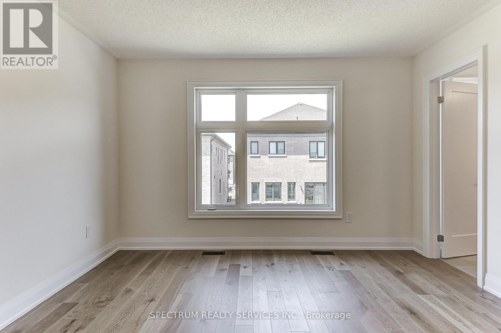 103 ADARIO CRESCENT - 33