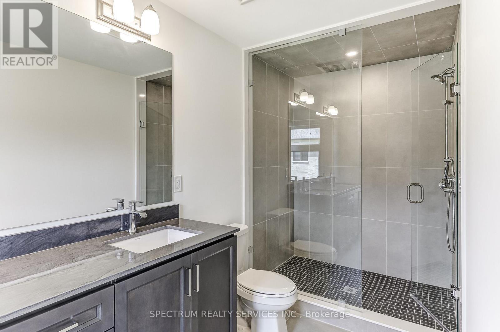 103 ADARIO CRESCENT - 37