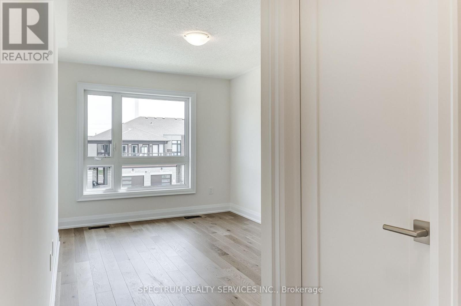103 ADARIO CRESCENT - 39
