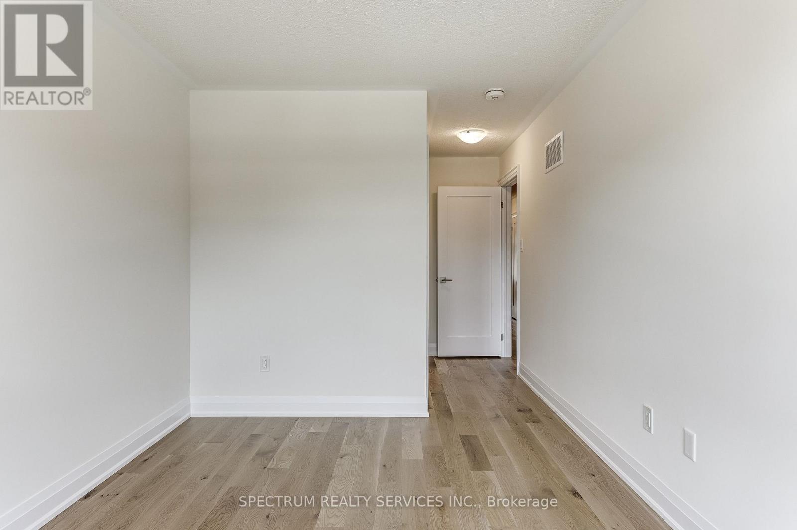 103 ADARIO CRESCENT - 41