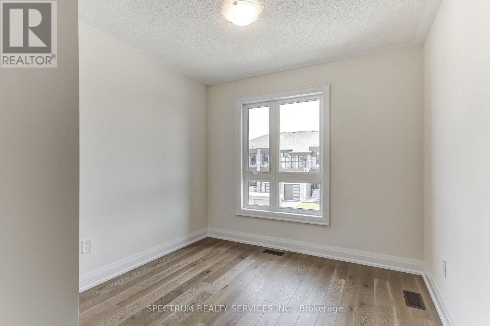 103 ADARIO CRESCENT - 43