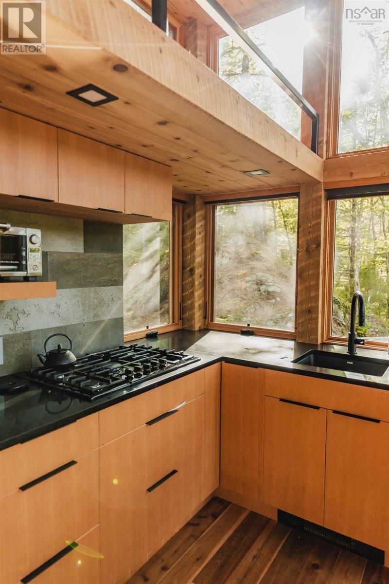 3670 Medway River Road - 6