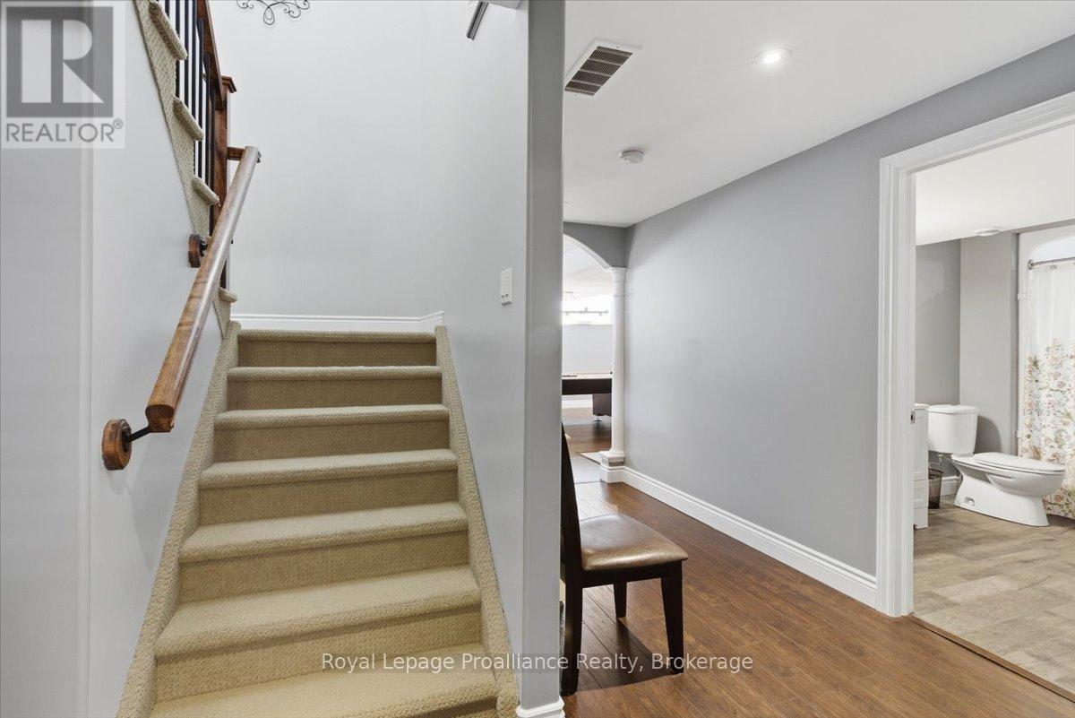 109 PINNACLE STREET - 33