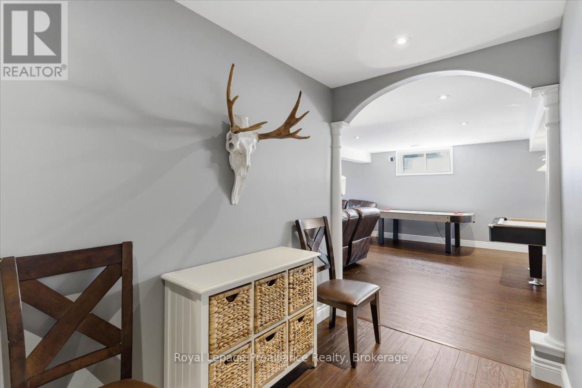 109 PINNACLE STREET - 35