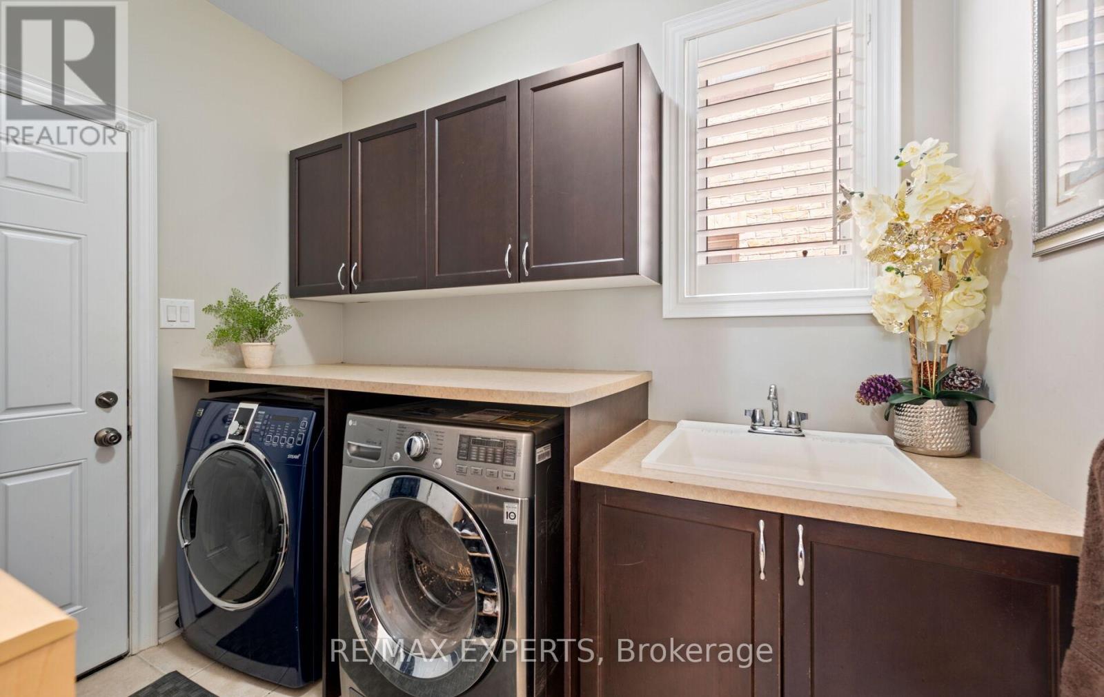 39 PAISLEY GREEN AVENUE - 14