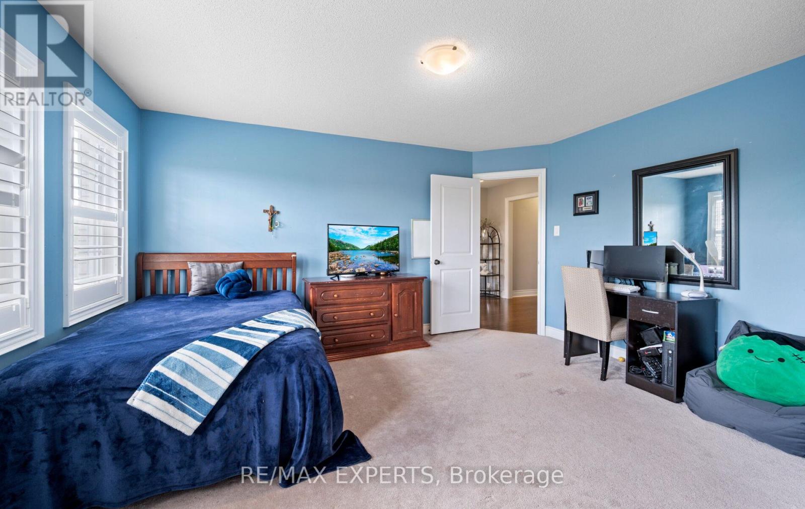 39 PAISLEY GREEN AVENUE - 22
