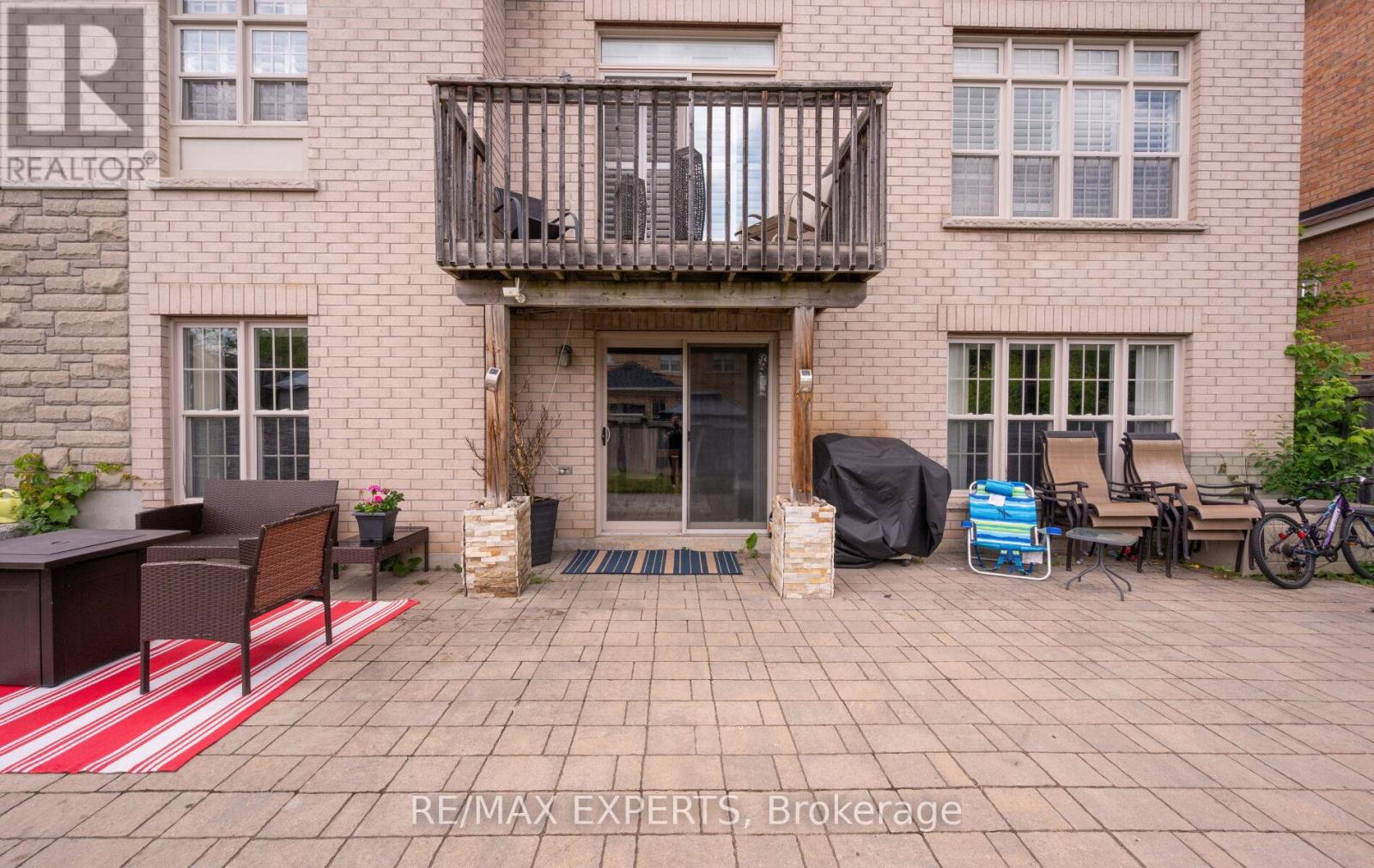 39 PAISLEY GREEN AVENUE - 44