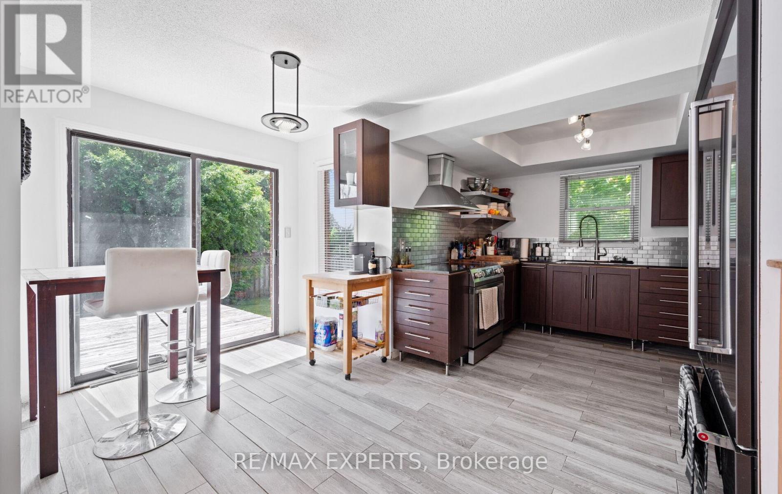1 GOODFELLOW CRESCENT - 10