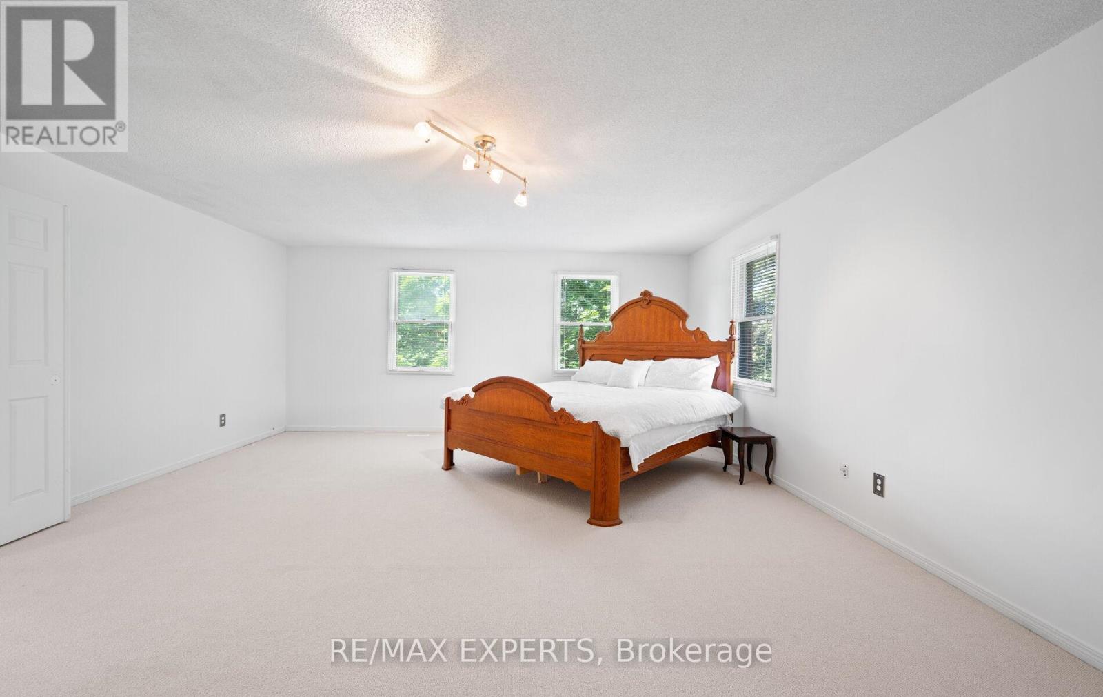 1 GOODFELLOW CRESCENT - 20