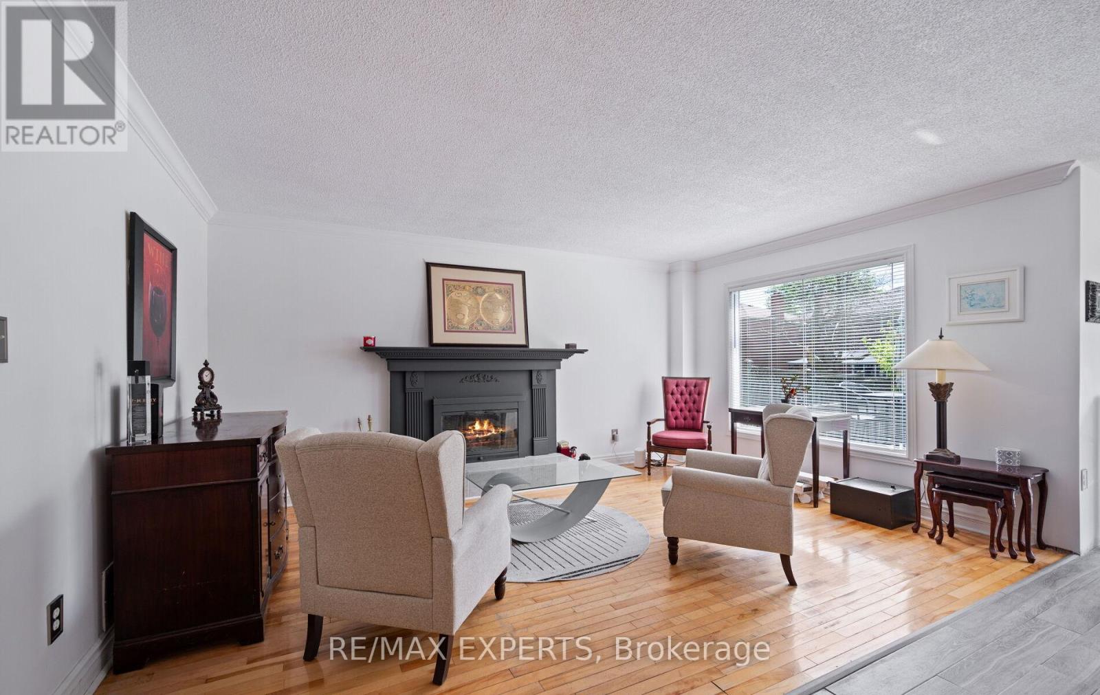 1 GOODFELLOW CRESCENT - 9