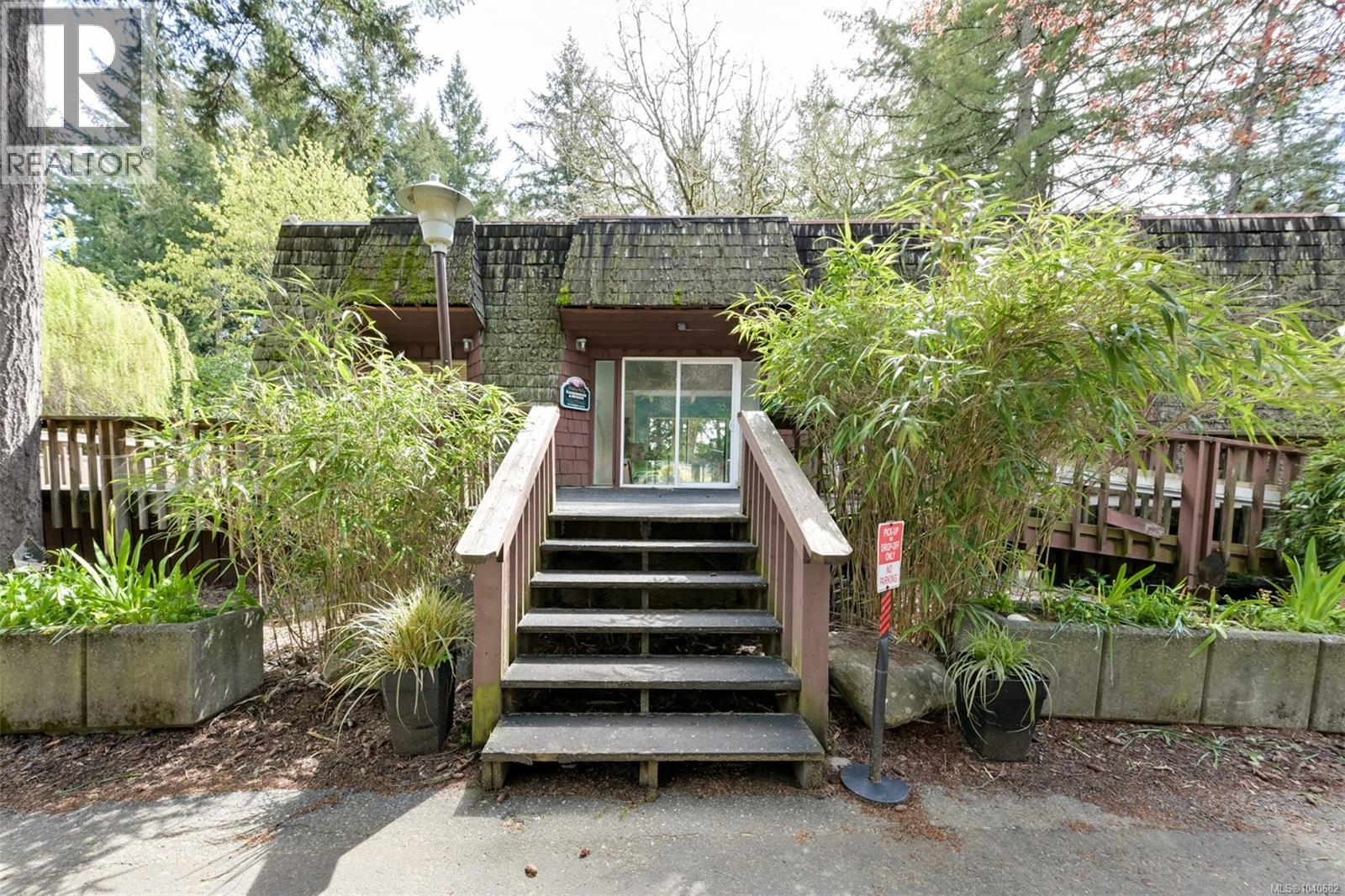 17 2500 Florence Lake Rd, Langford