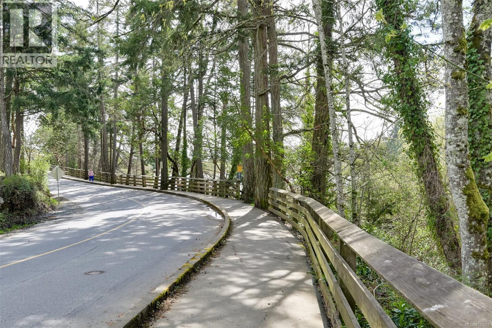 17 2500 Florence Lake Rd, Langford