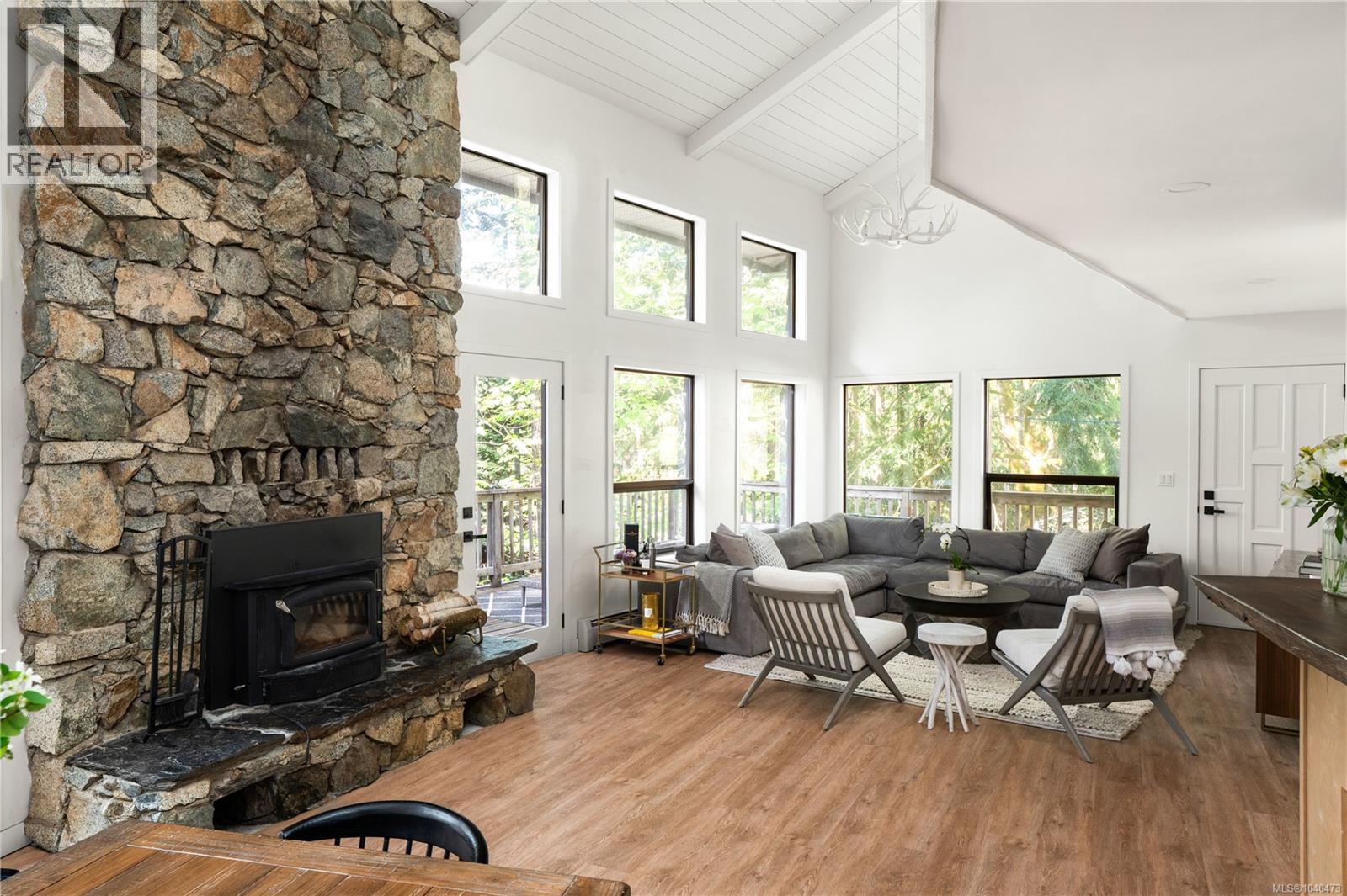 2446 Sommer Lane - 6