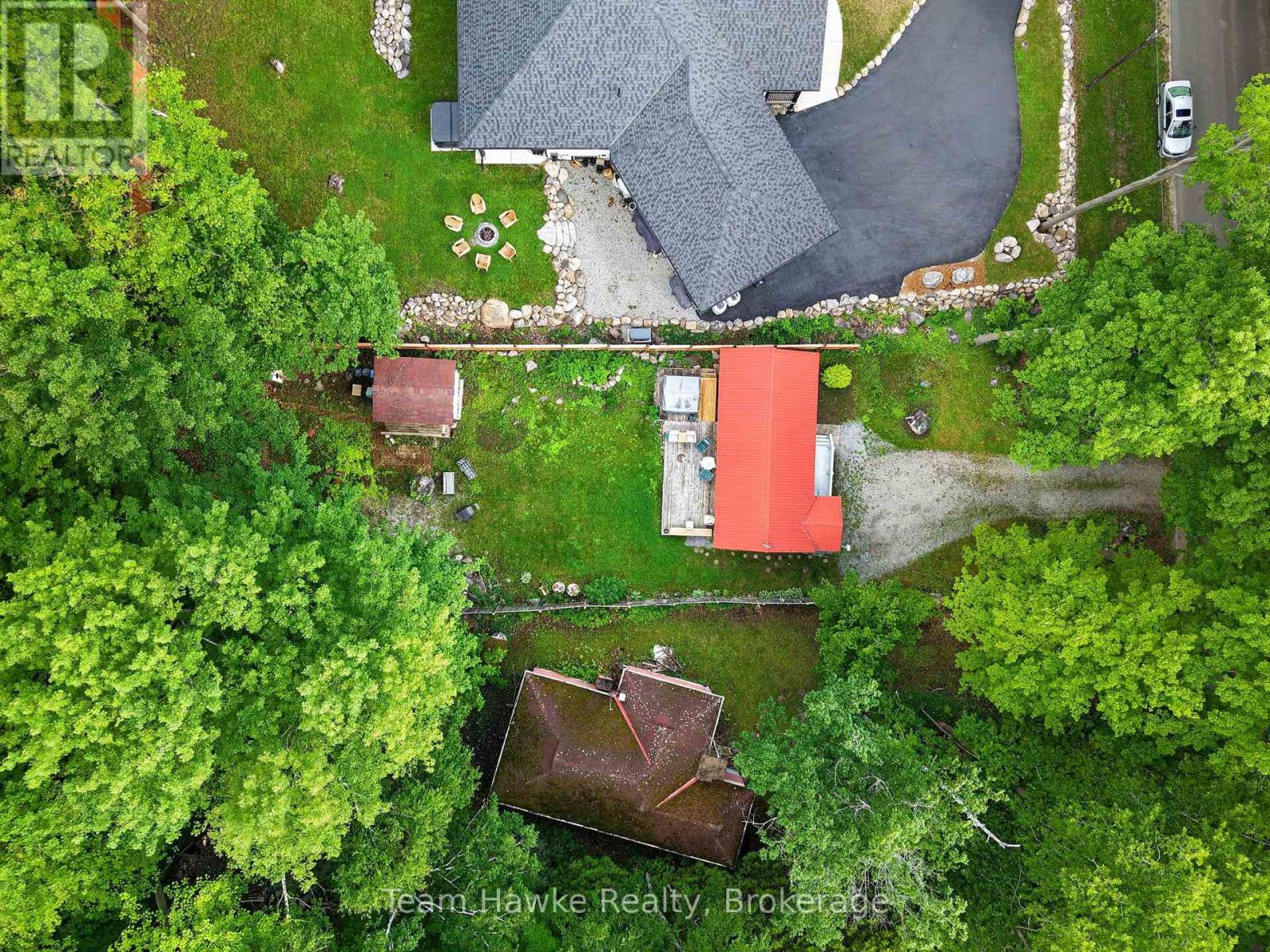 48 MCARTHUR DRIVE - 19