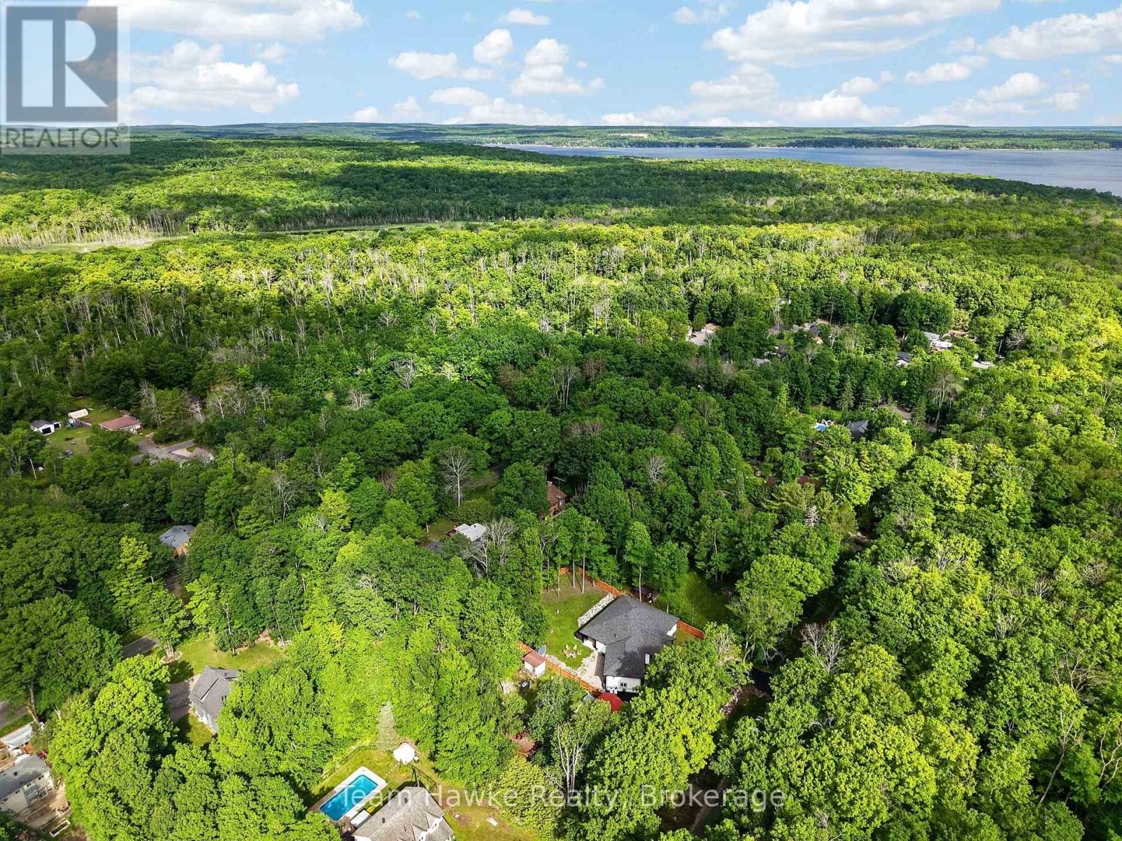 48 MCARTHUR DRIVE - 26