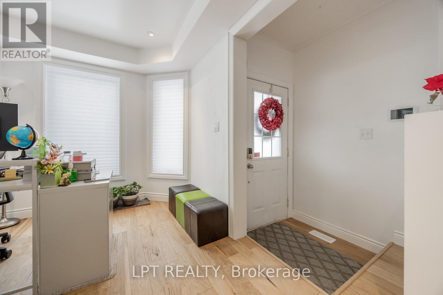 3040 BENTLEY DRIVE - 14