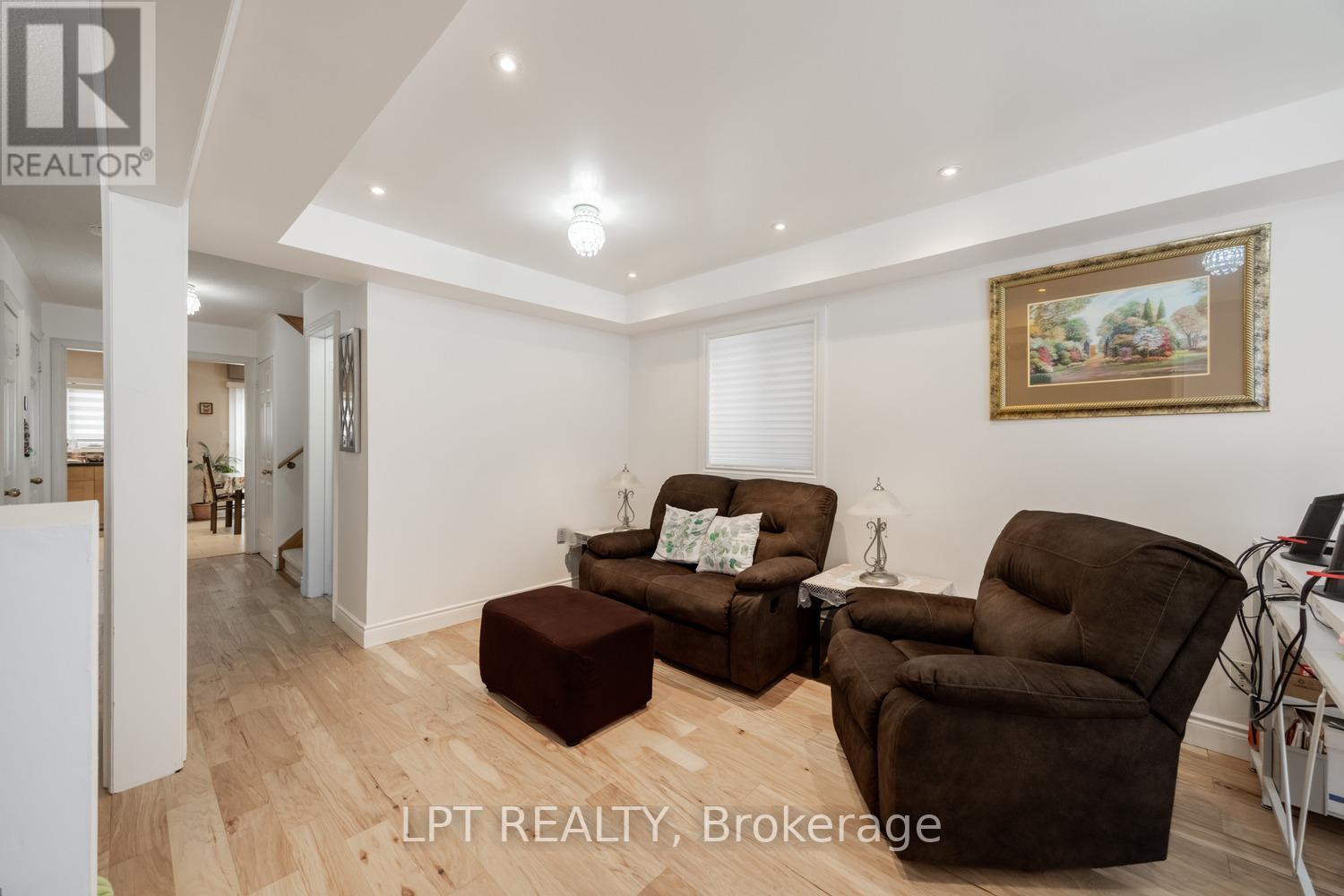 3040 BENTLEY DRIVE - 9