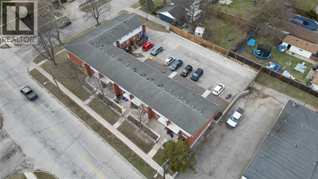 1006 KENWOOD AVENUE - 11