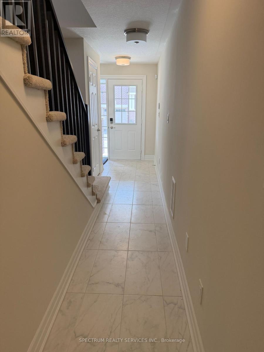 #51 620 COLBORNE STREET W - 4