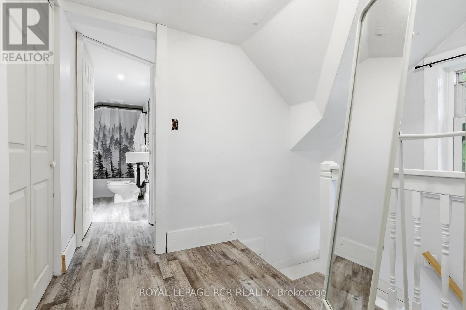 170 EDWARD STREET - 20