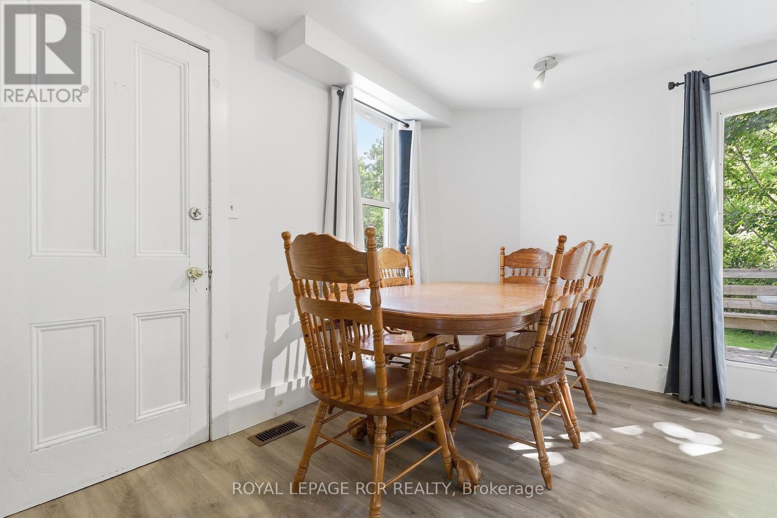 170 EDWARD STREET - 7