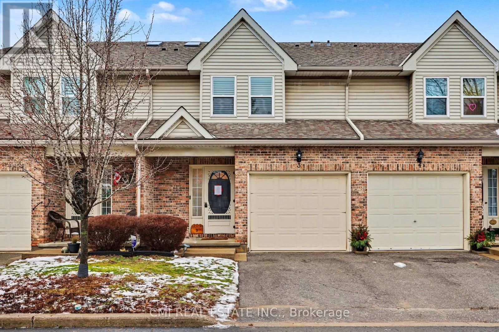 #3 5070 DRUMMOND ROAD - 2
