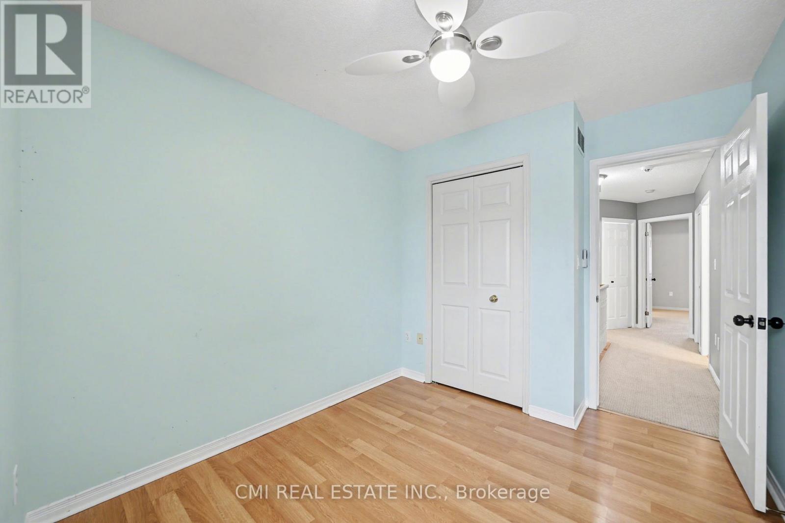 #3 5070 DRUMMOND ROAD - 22