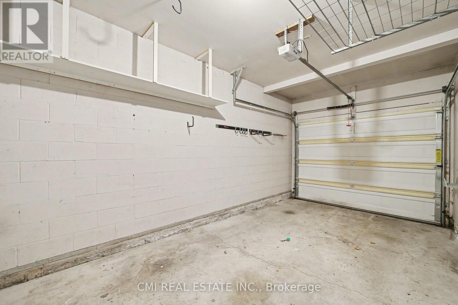 #3 5070 DRUMMOND ROAD - 38
