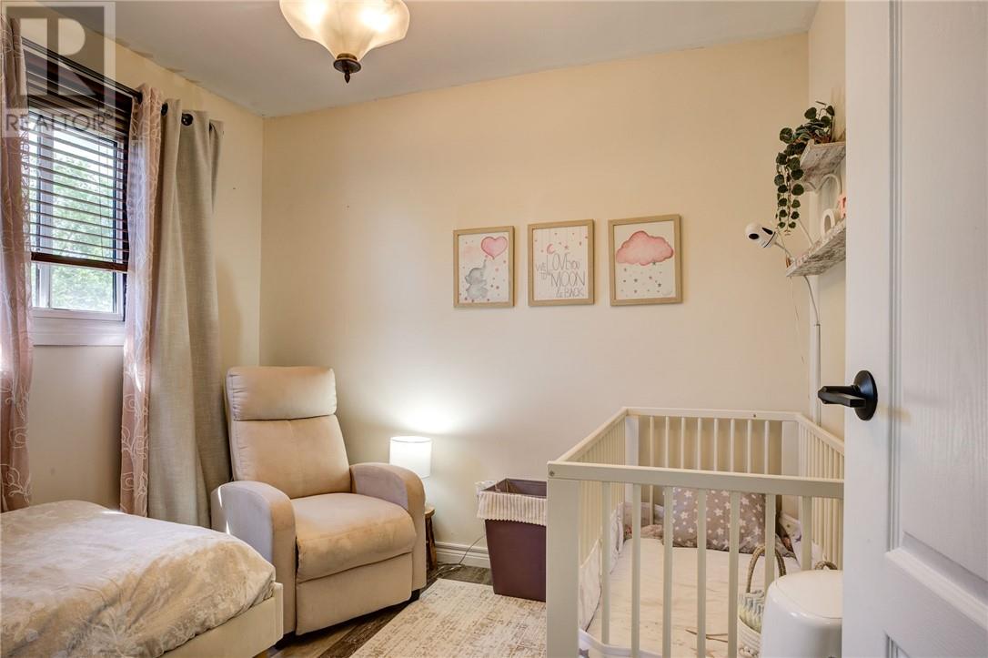 1053 Woodbine Avenue - 13