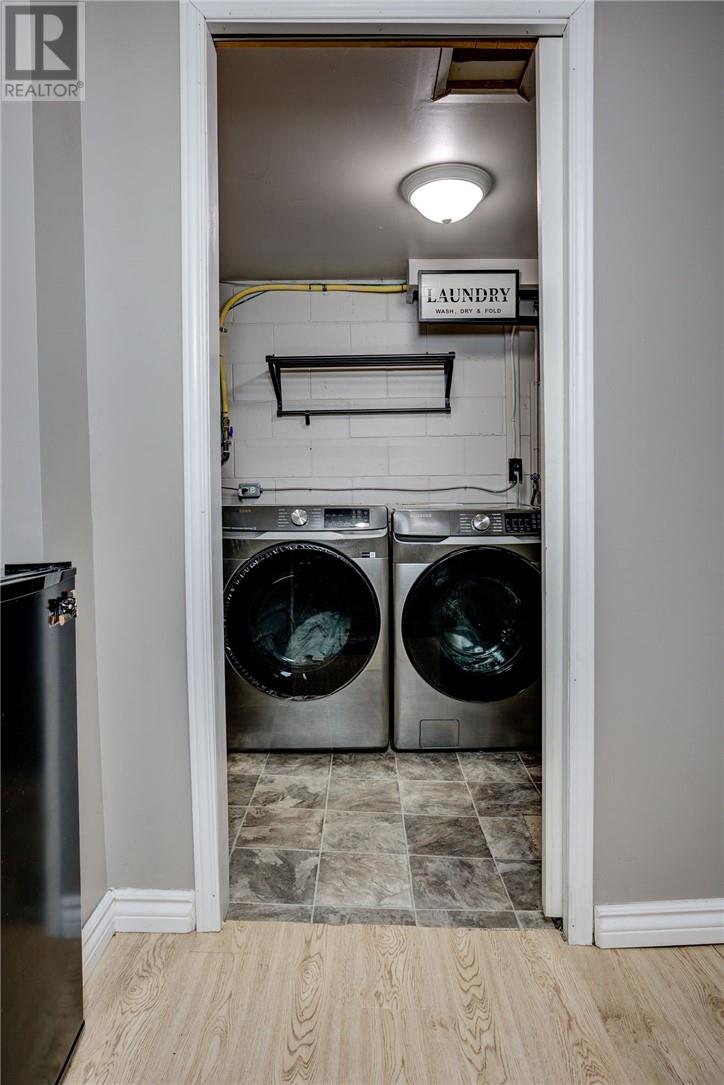 1053 Woodbine Avenue - 21