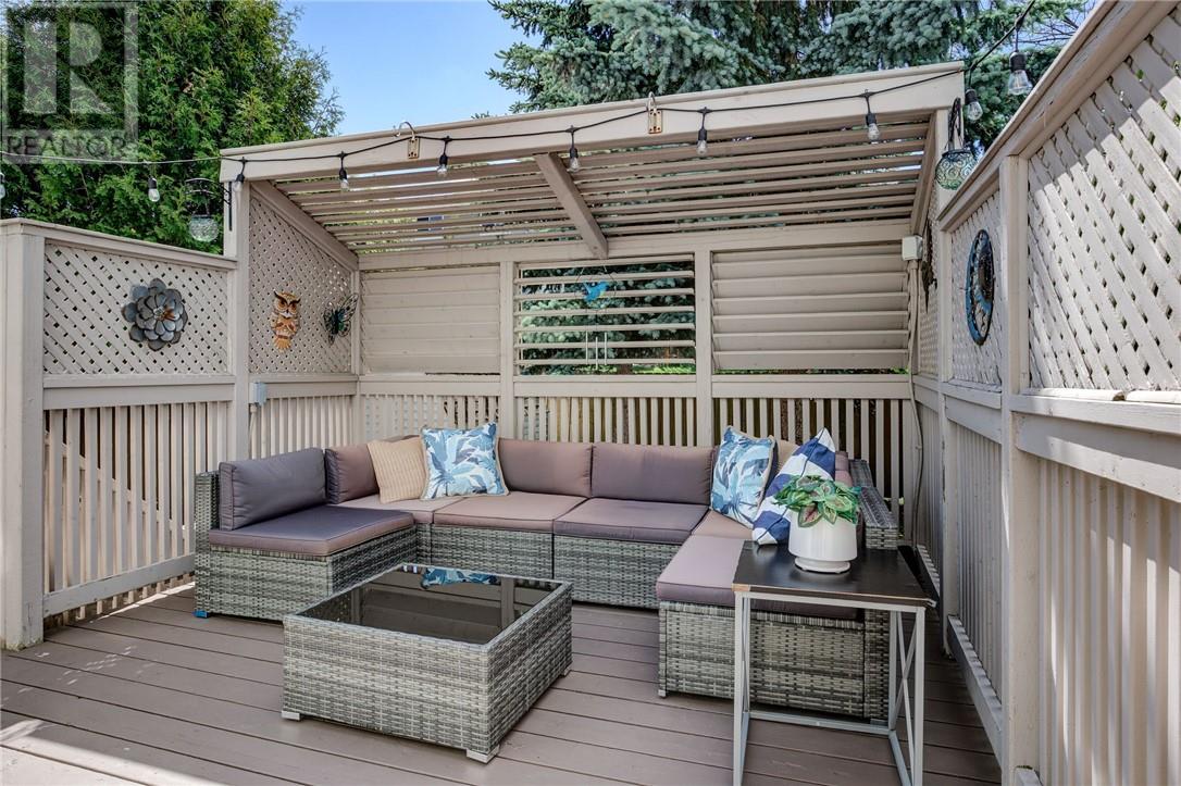 1053 Woodbine Avenue - 22