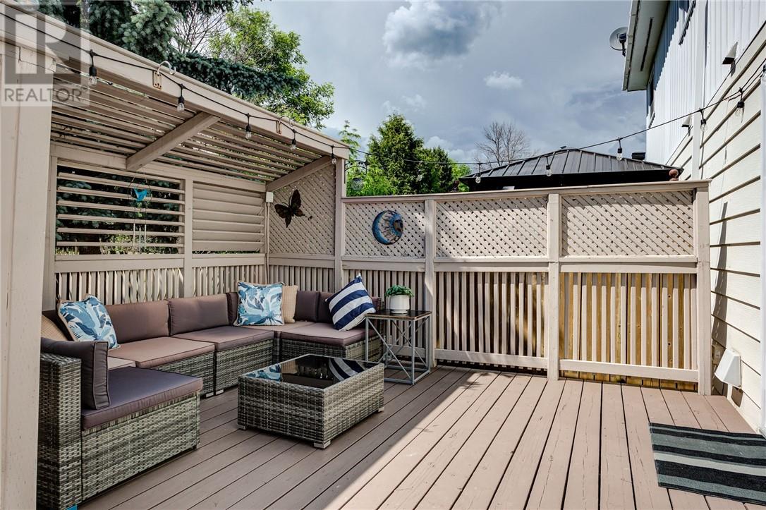 1053 Woodbine Avenue - 23