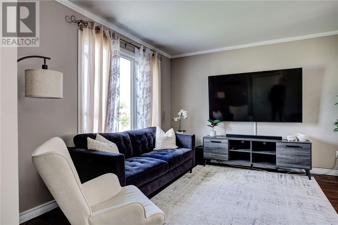 1053 Woodbine Avenue - 3